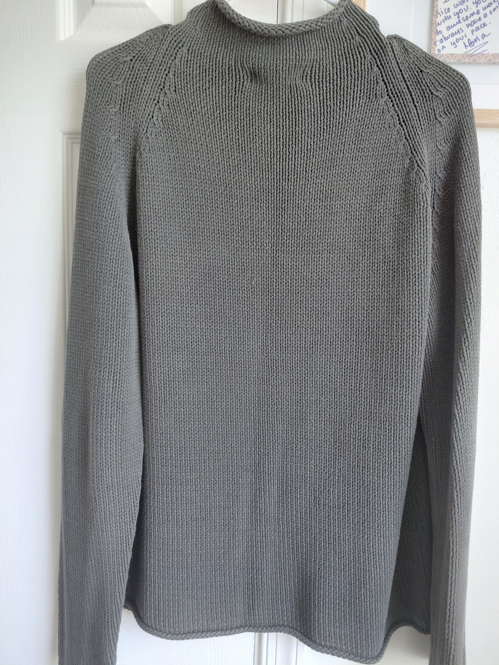 Banana Republic Gray Ribbed Knit Sweater